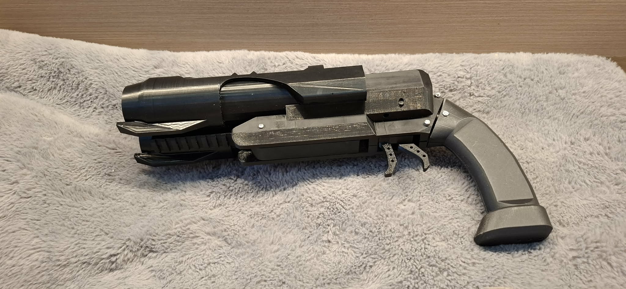 Dual Barrel 40mm Grenade Launcher 