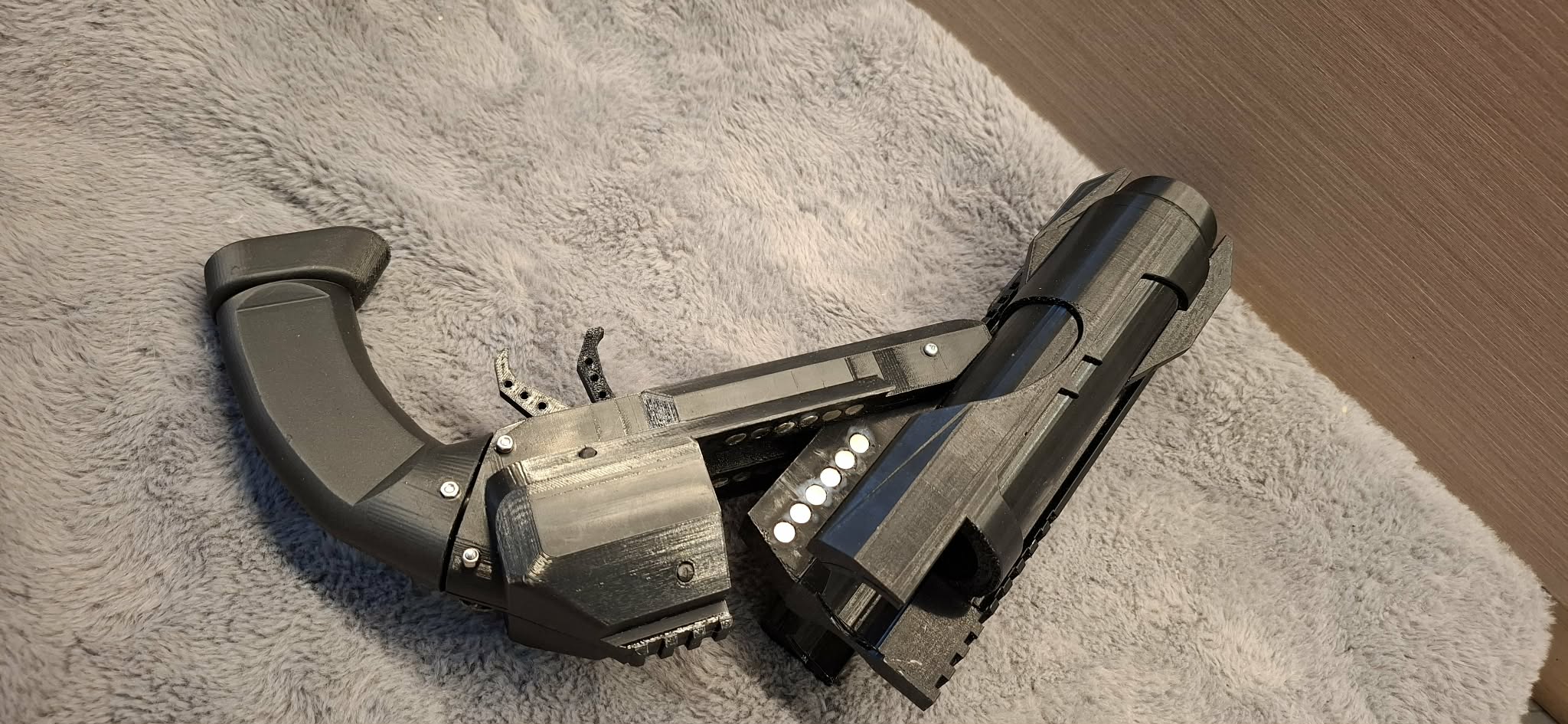 Dual Barrel 40mm Grenade Launcher 