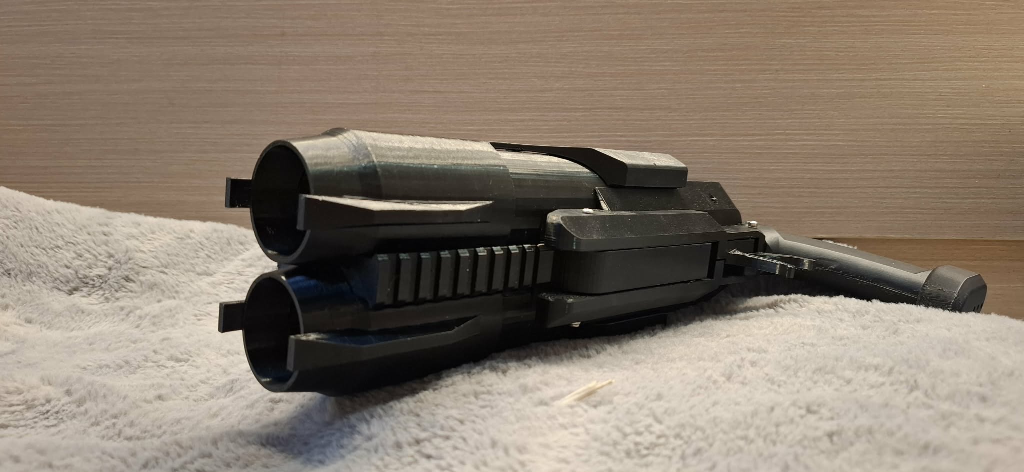 Dual Barrel 40mm Grenade Launcher 